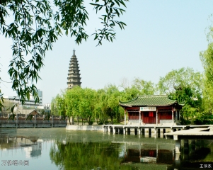 万佛塔